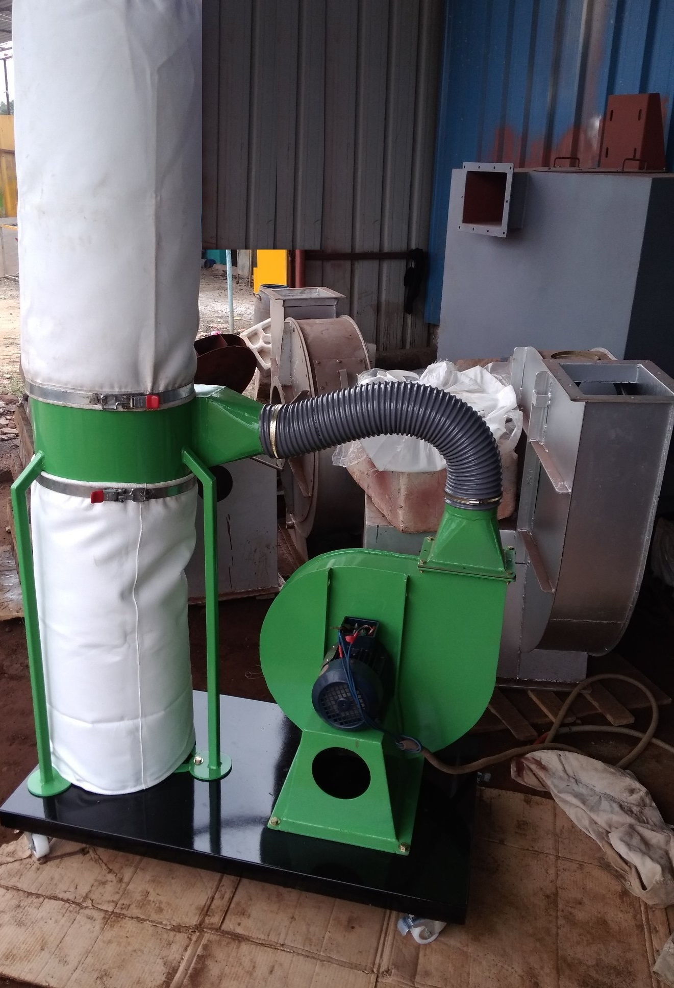 Industrial Movable Dust Collector - High-Efficiency Filtration System
